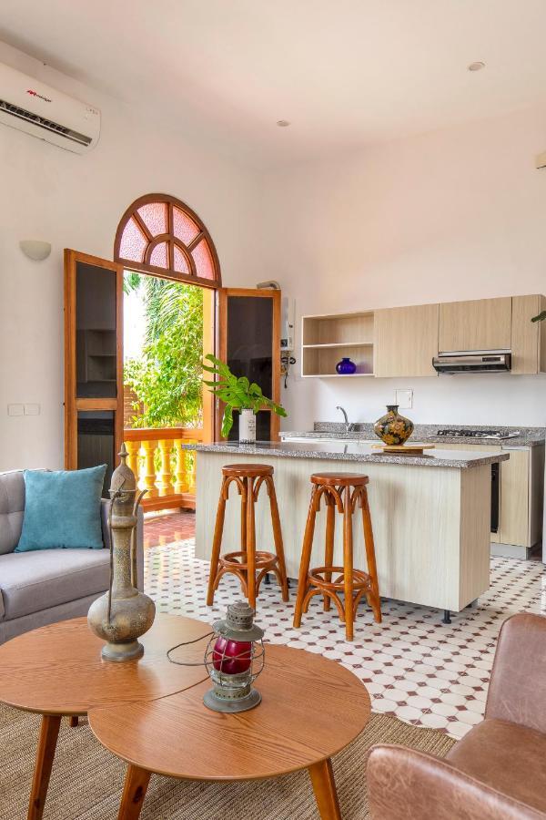 Apartamento con balcón