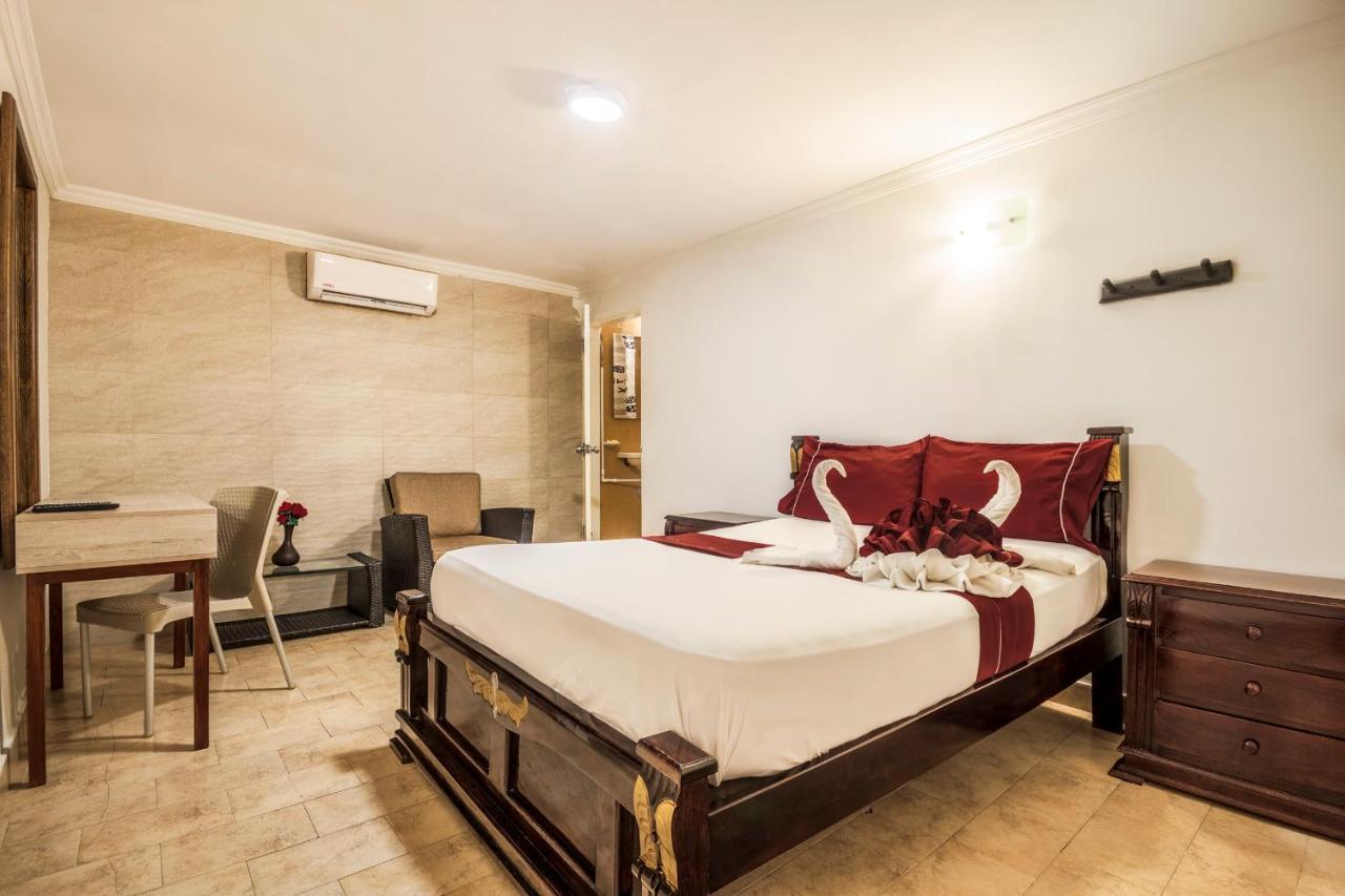 Superior Double Room,1387161671:JPEG