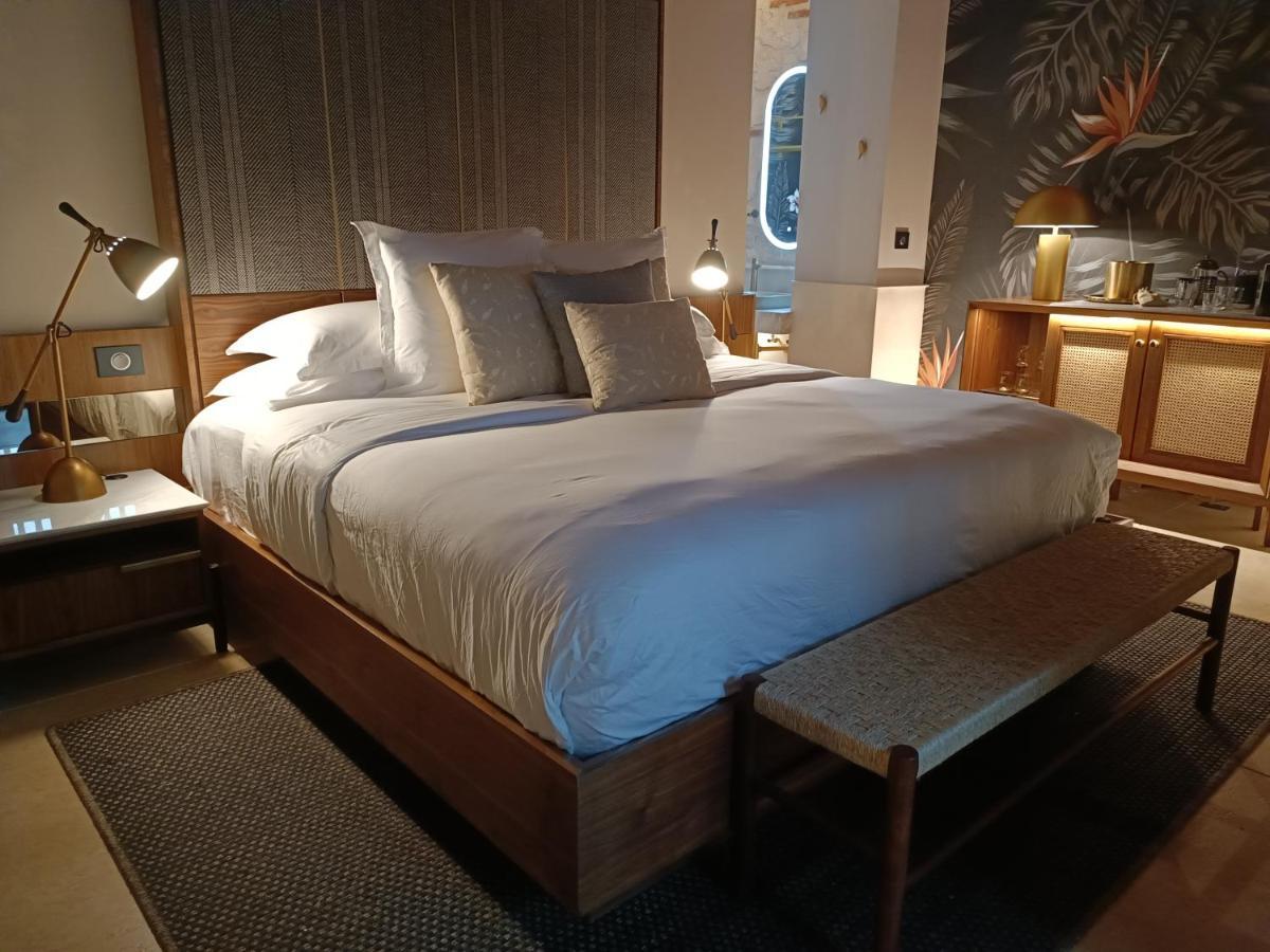 Superior Suite,1322435554:JPEG