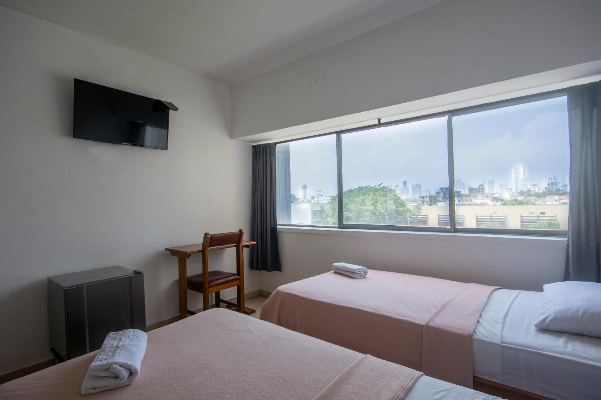 Triple Room,1603736614:JPEG