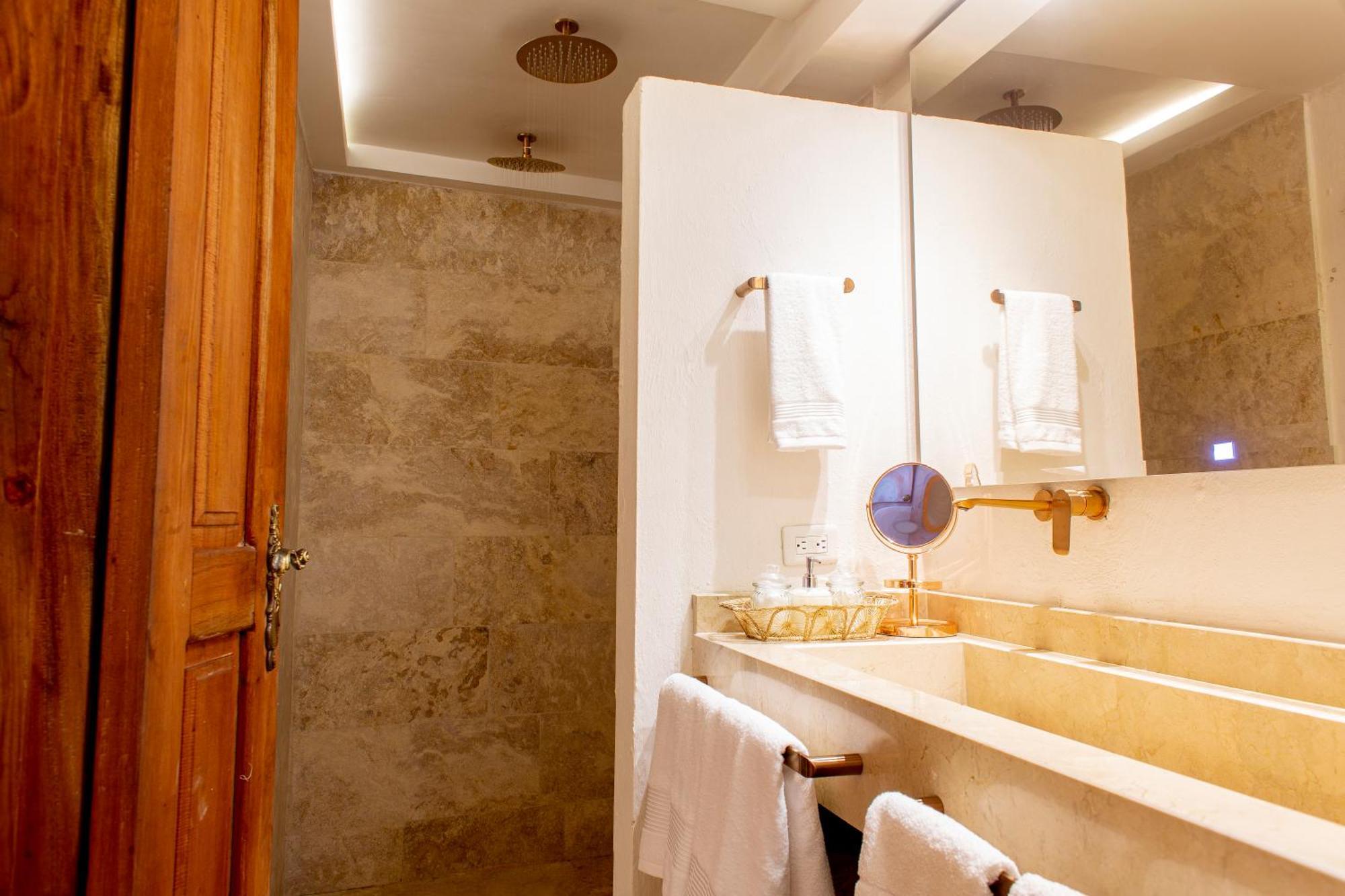 Quadruple Room with Private Bathroom,1639519701:JPEG