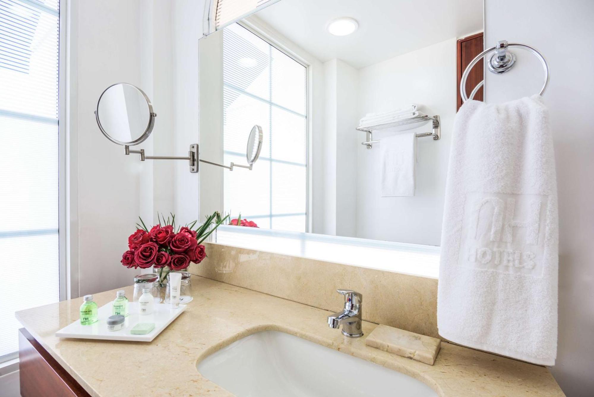 Habitación Doble Superior con vistas y cama supletoria (2 adultos + 1 niño) - 1 o 2 camas