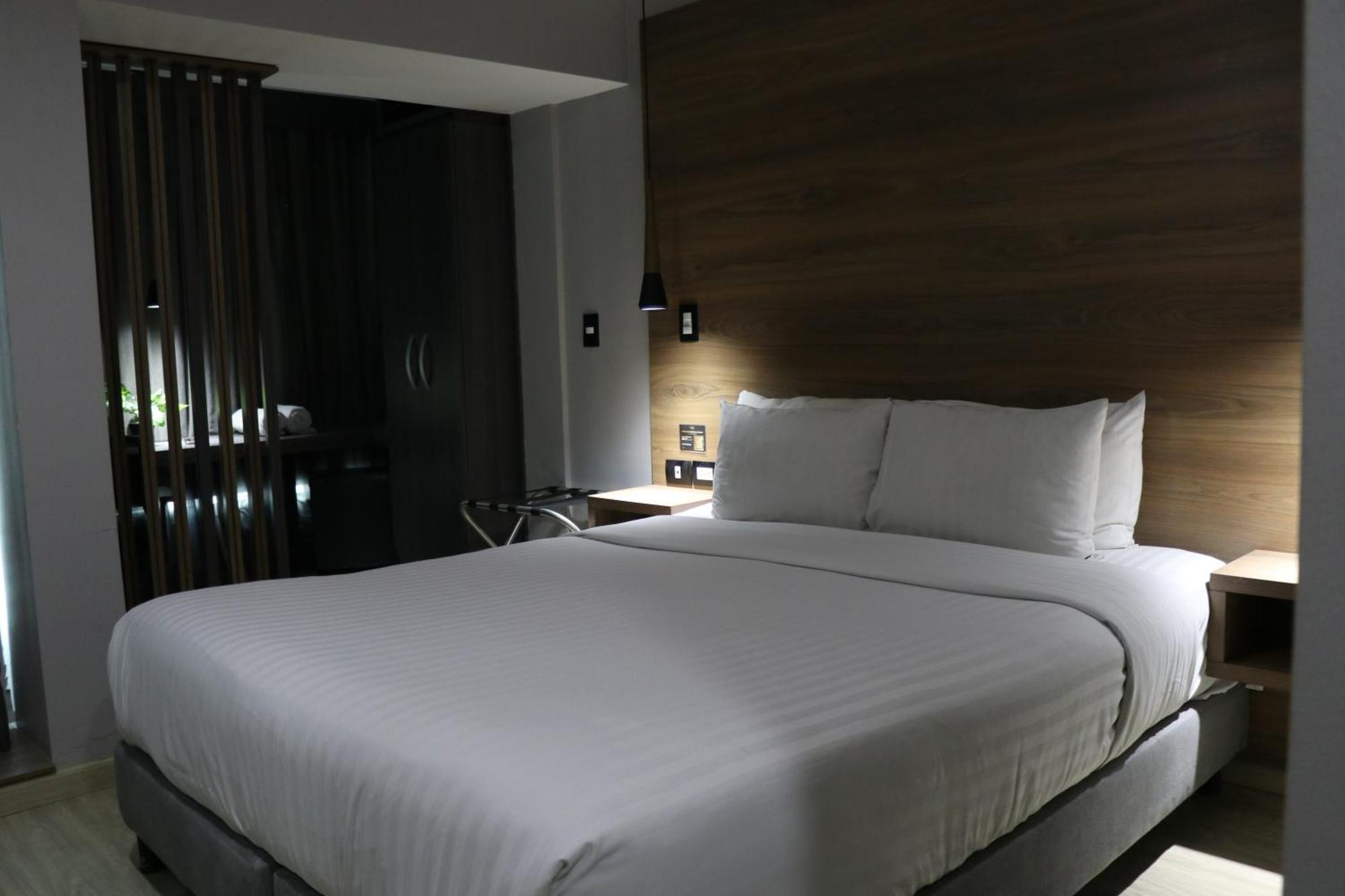 Double Room No Window,1675825740:JPEG