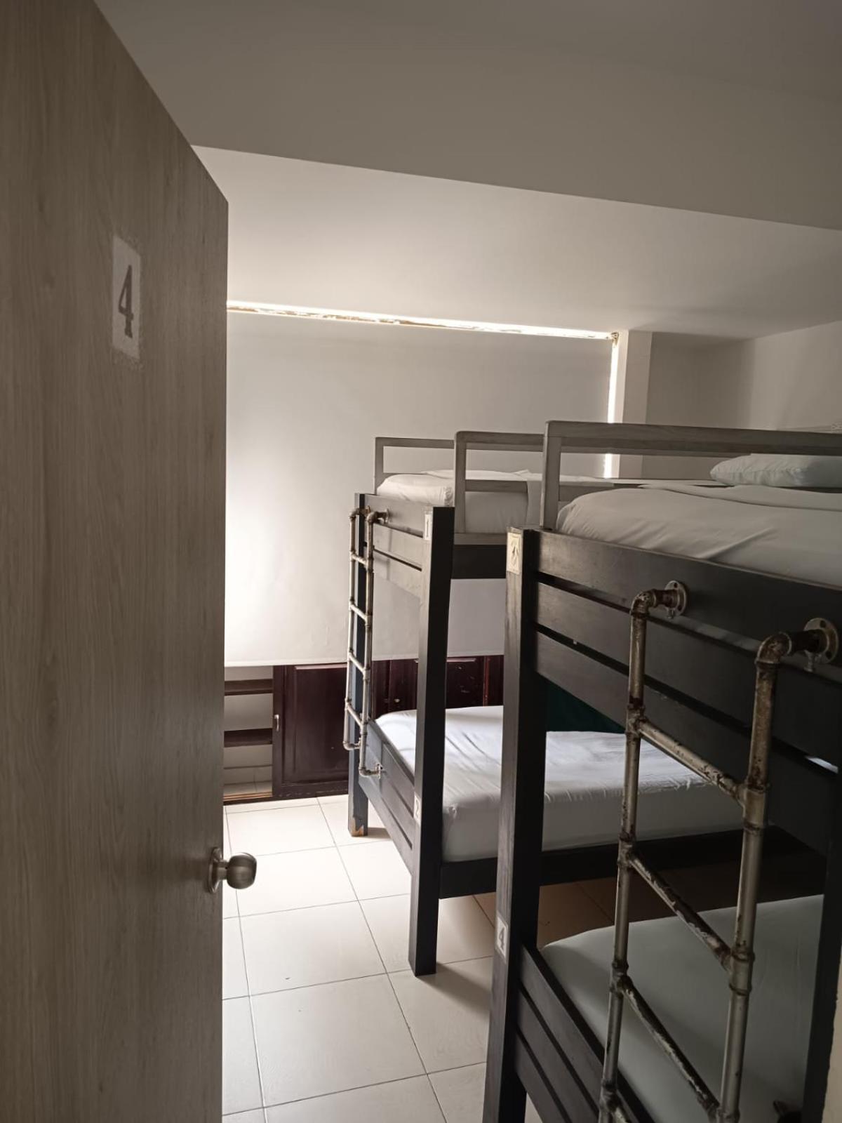 Bed 4-Bed Mixed Dormitory Room