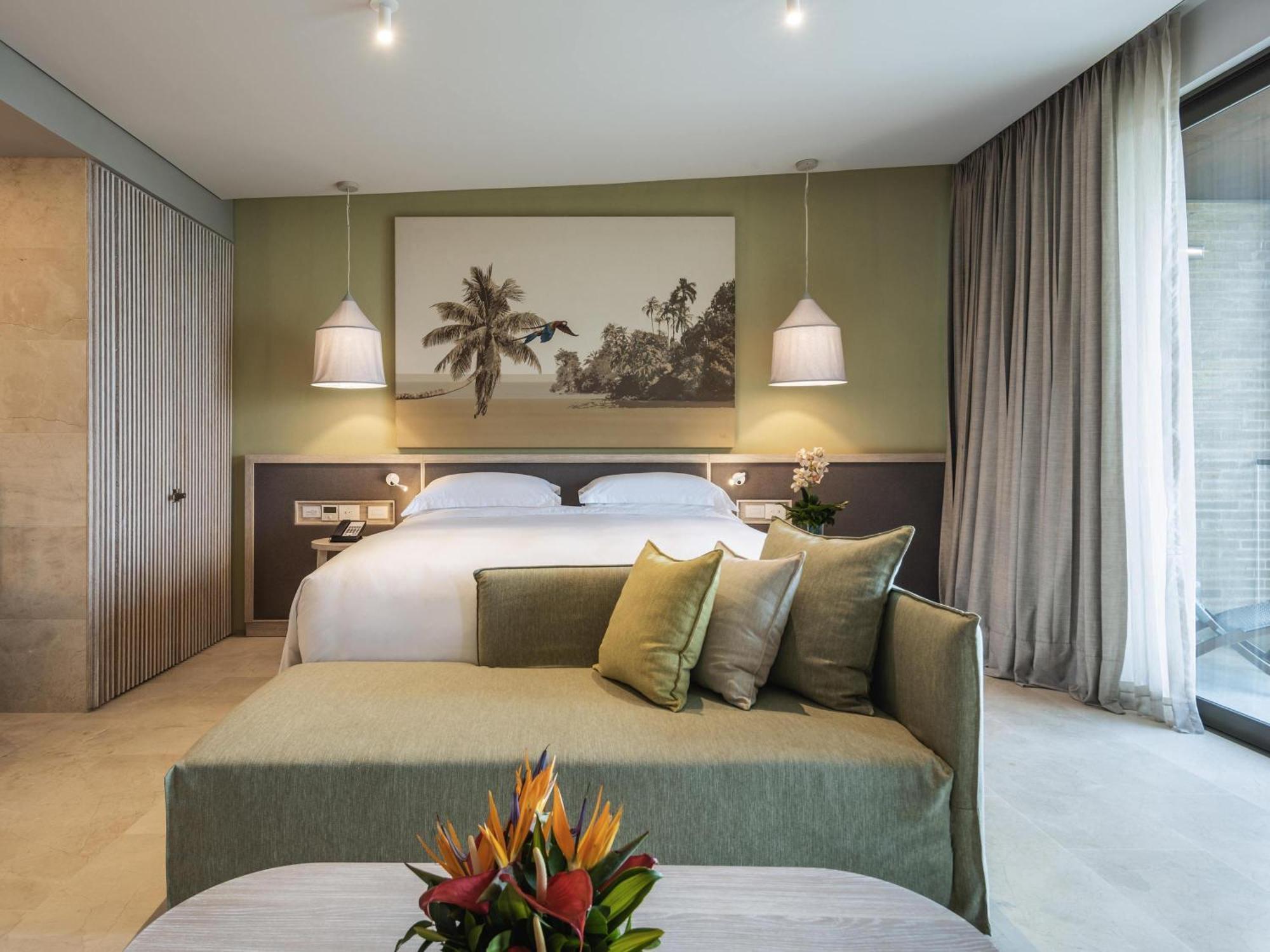 Junior King Suite - Beach Front,1718516665:JPEG