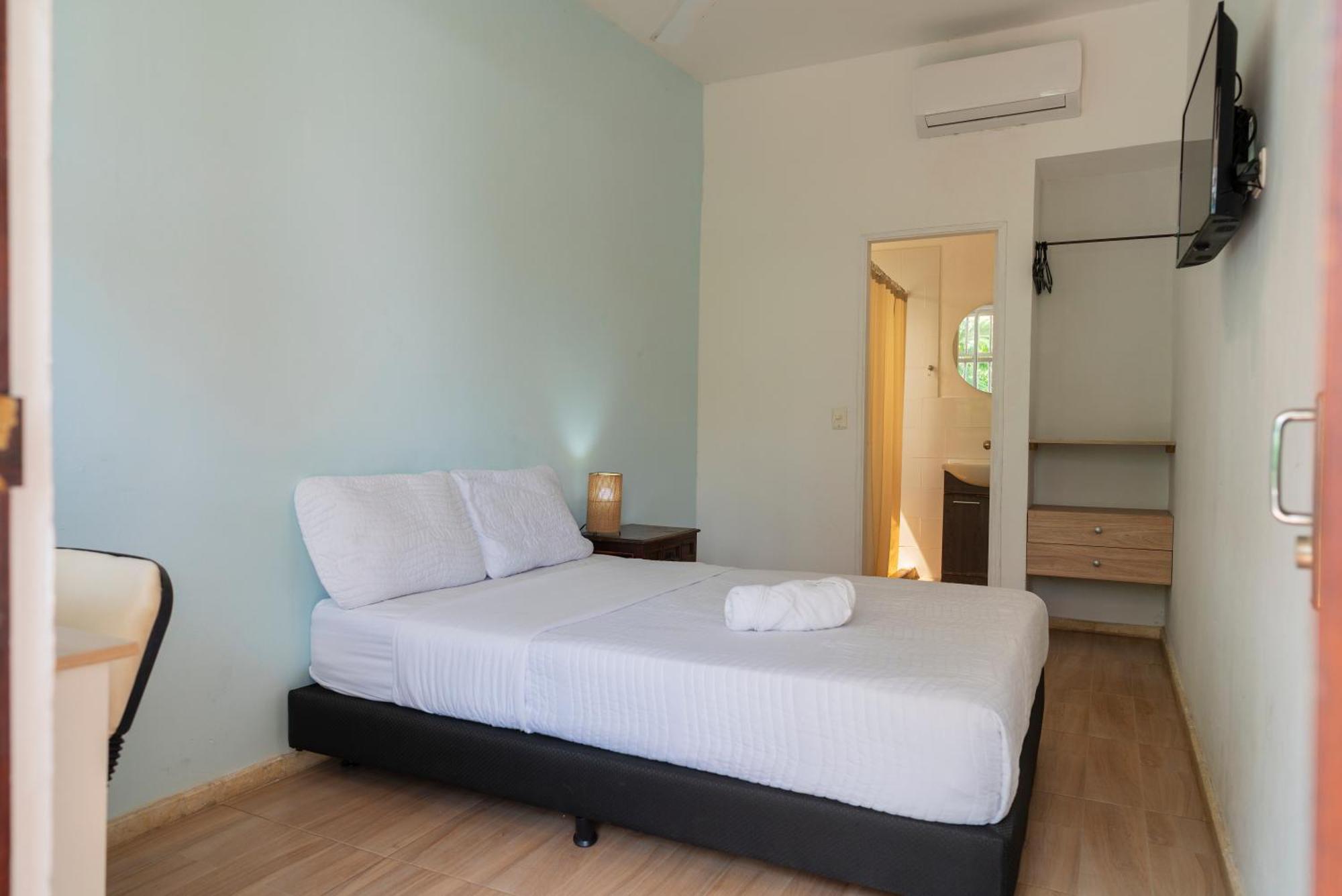 Superior King or Twin Room,1731485214:JPEG