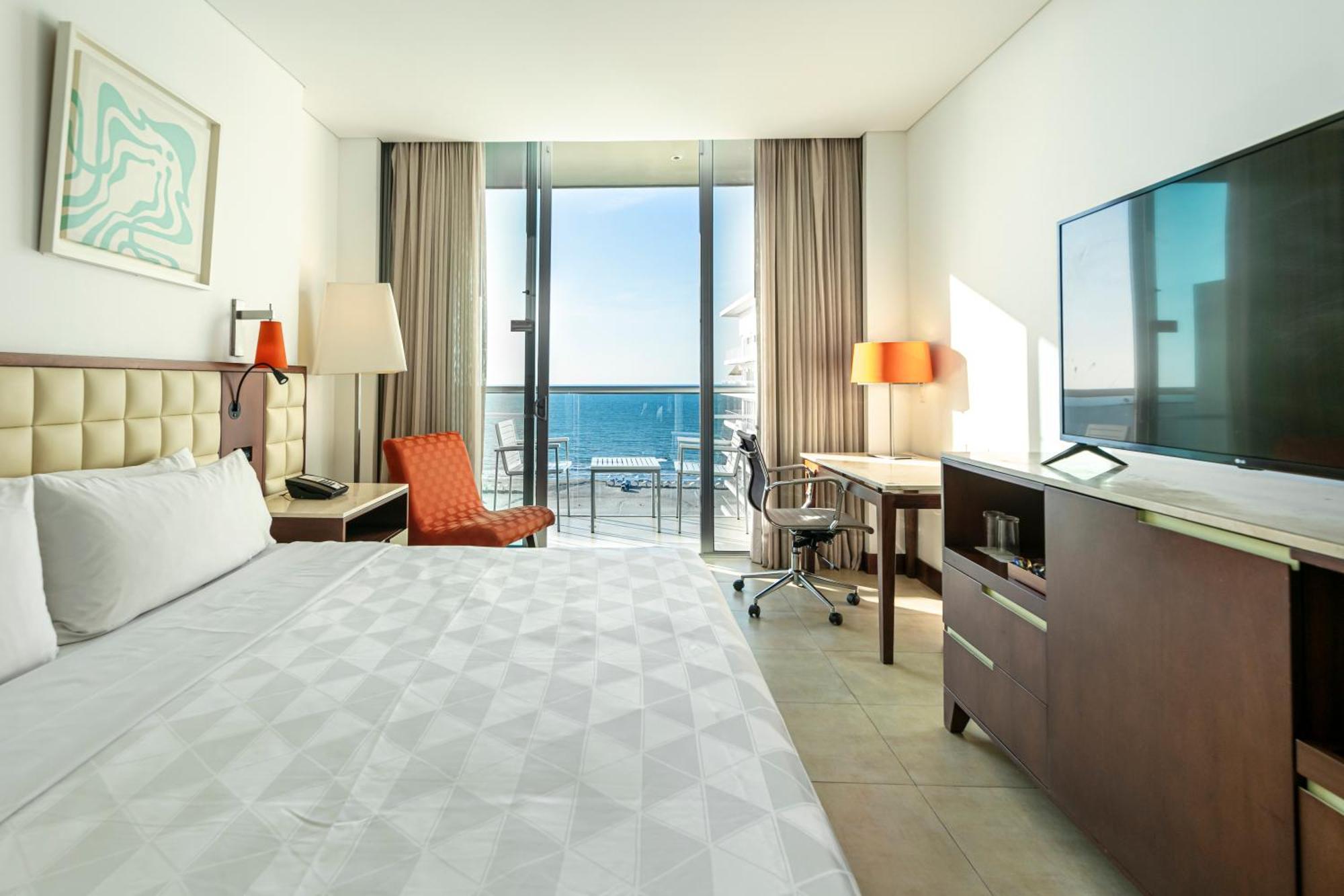 Standard King Room Ocean View
