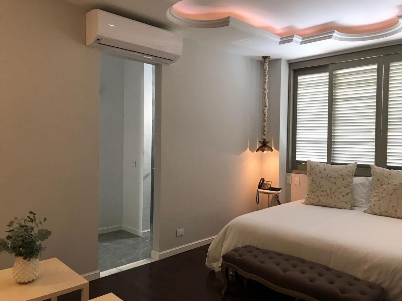 Suite,720882610:JPEG