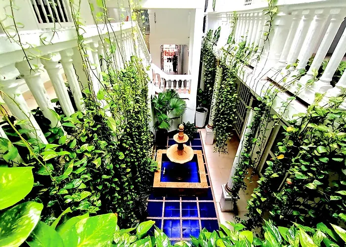 Hotel At The Park Cartagena
