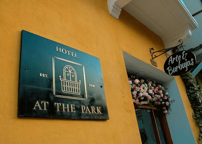 Hotel At The Park Cartagena