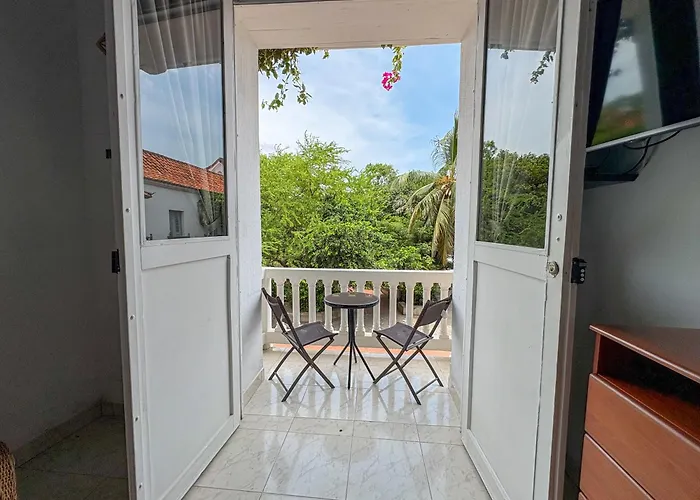 Hotel At The Park Cartagena