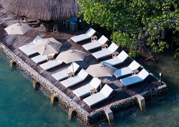 Hotel Fragata Island House Isla Grande 