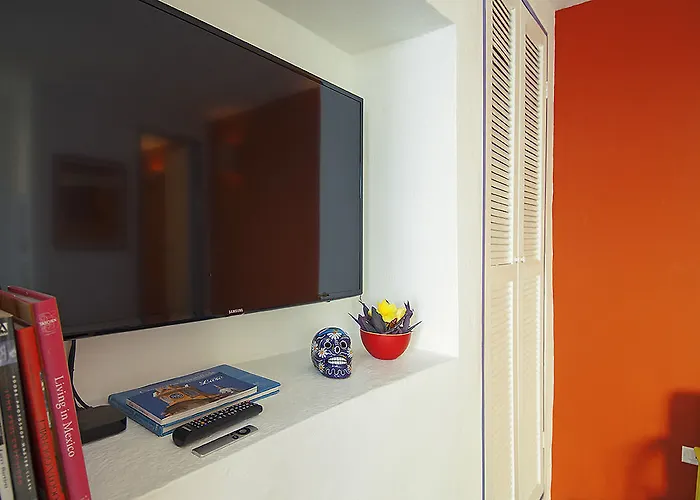 Lez Lezards Bed & Breakfast Cartagena